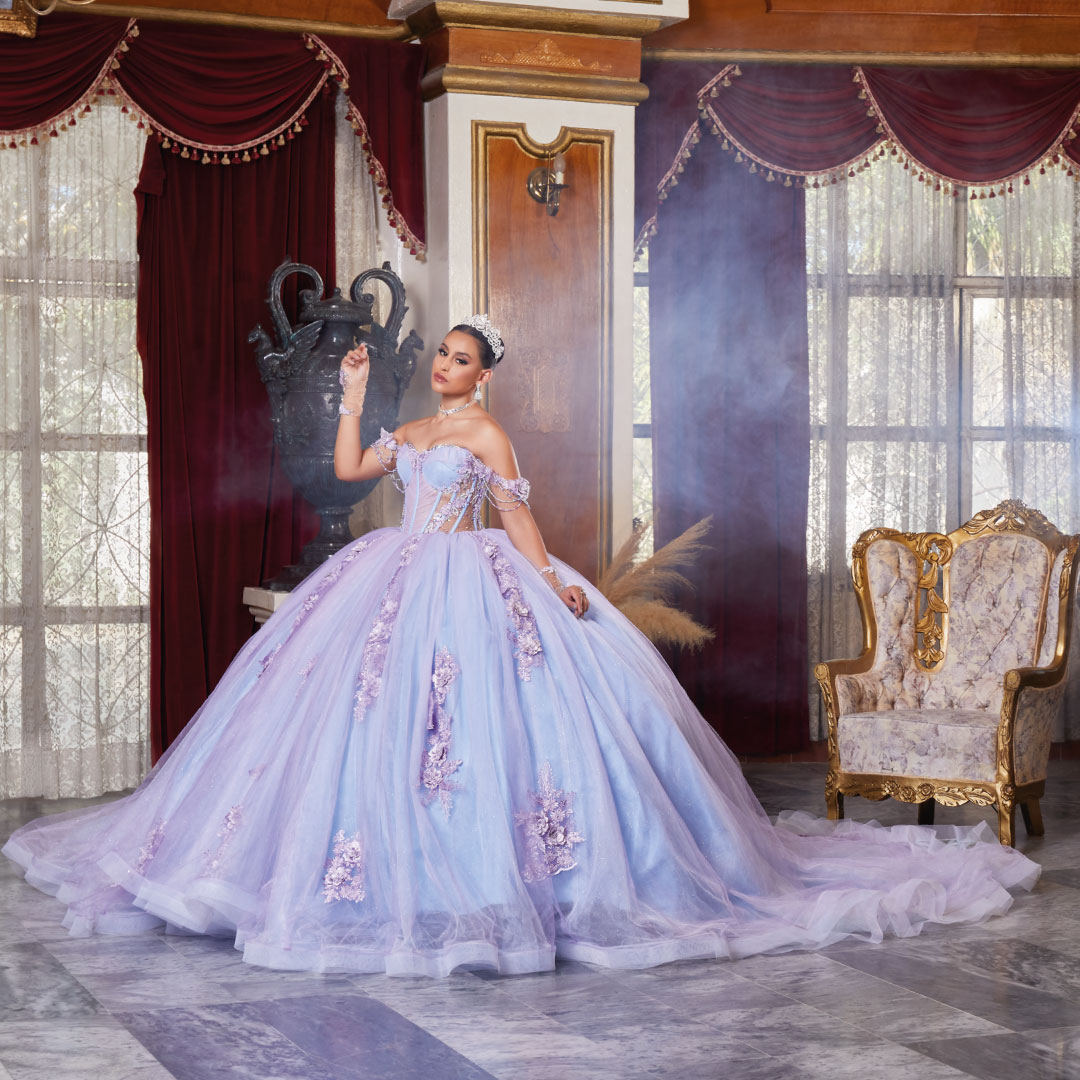 Vestido de Quince Años Ref. AG352 Lila