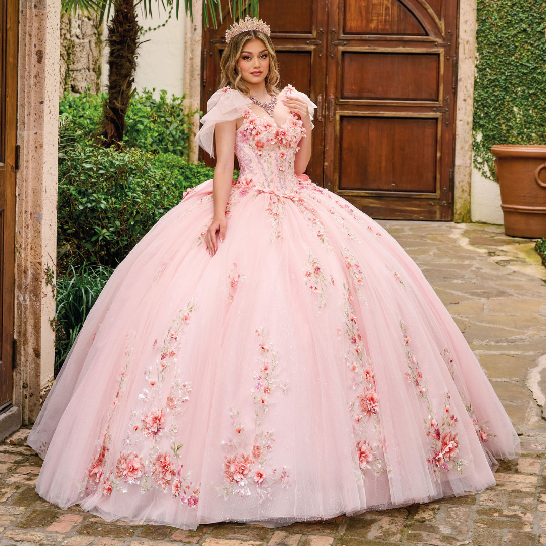 Vestido de Quince Años Ref. RQ3132 Rosa
